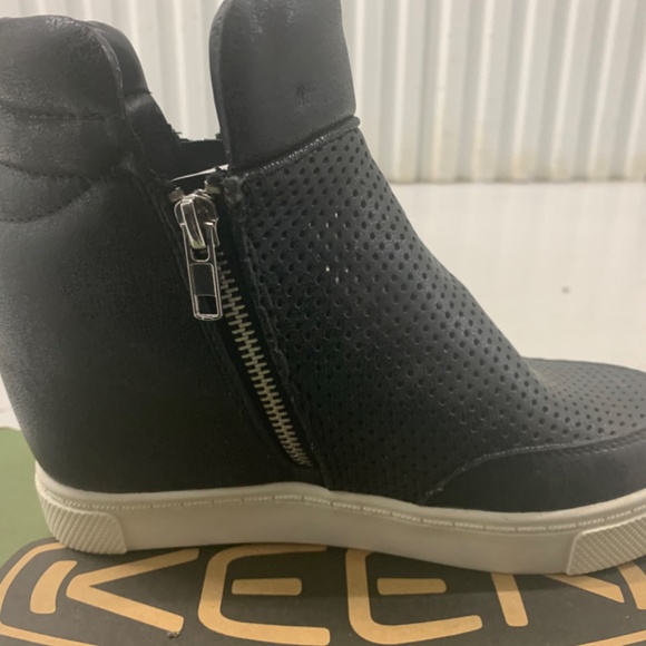 Ankle boot - Picture 8 of 8